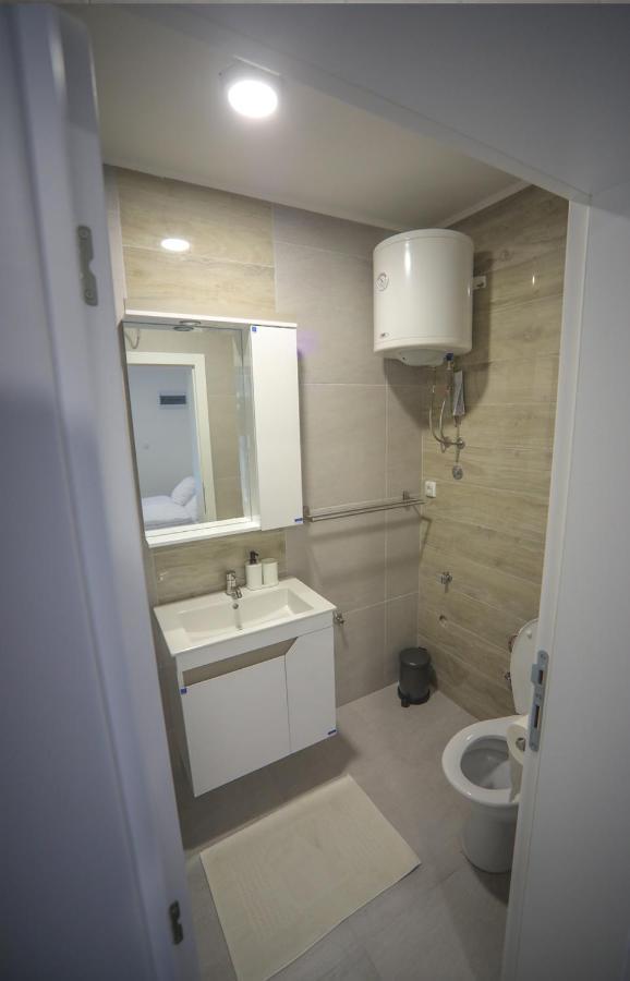 Code Srebrno Jezero Apartment Veliko Gradiste Luaran gambar