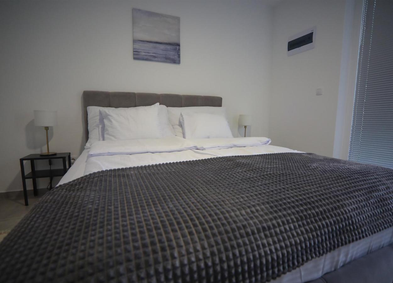 Code Srebrno Jezero Apartment Veliko Gradiste Luaran gambar