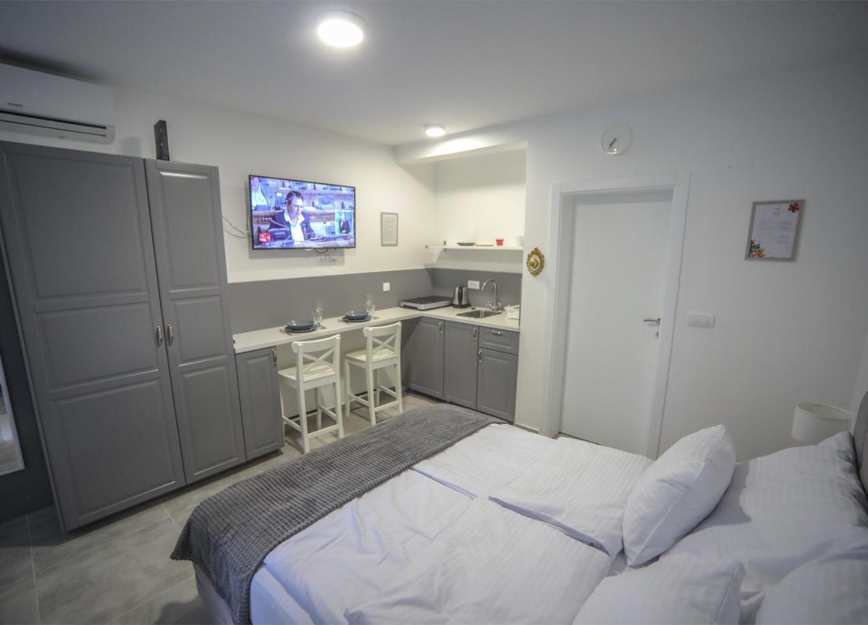 Code Srebrno Jezero Apartment Veliko Gradiste Luaran gambar